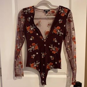 Meshed floral bodysuit SUPER CUTE